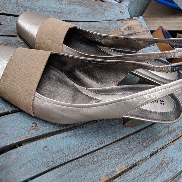 Naturalizer Light Gold Leather Slingback Heels 10M - Picture 2 of 4